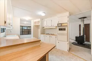 60214 Agate Rd, Bend, OR 97702 - Photo 11