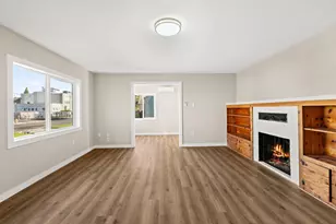 933 Dakota Ave, Medford, OR 97501 - Photo 3