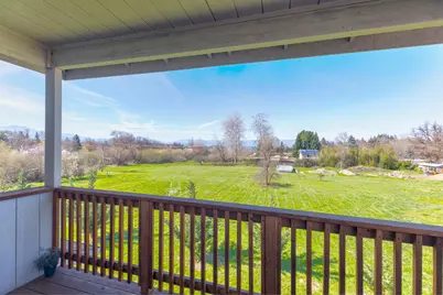 356 SW Bayou Place, Grants Pass, OR 97526 - Photo 21