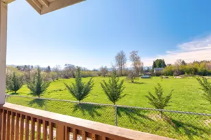 356 SW Bayou Pl, Grants Pass, OR 97526 - Photo 27