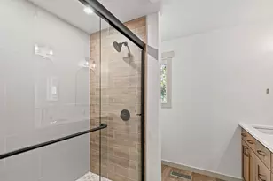 753 Rogue River Hwy, Gold Hill, OR 97525 - Photo 21