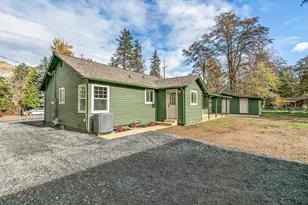 753 Rogue River Hwy, Gold Hill, OR 97525 - Photo 33