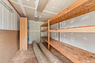 753 Rogue River Hwy, Gold Hill, OR 97525 - Photo 41