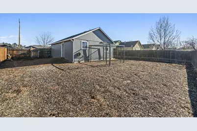 2527 NE 5th Street, Redmond, OR 97756 - Photo 35