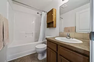 2527 NE 5th St, Redmond, OR 97756 - Photo 29