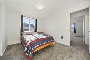 2527 NE 5th St, Redmond, OR 97756 - Photo 23