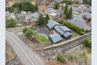 1383 Highcrest Drive, Medford, OR 97504 - Photo 33