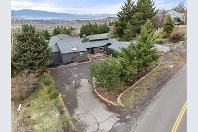 1383 Highcrest Drive, Medford, OR 97504 - Photo 37