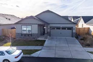 2346 NW Teak Pl, Redmond, OR 97756 - Photo 39