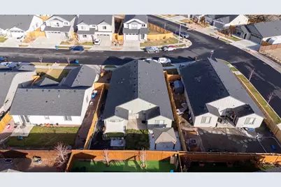 2346 NW Teak Place, Redmond, OR 97756 - Photo 31