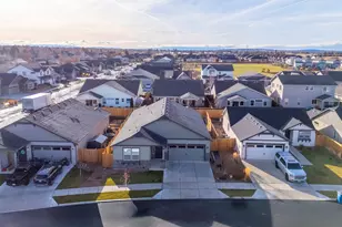 2346 NW Teak Pl, Redmond, OR 97756 - Photo 35