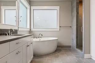 3127 NW Hidden Rdg Dr, Bend, OR 97703 - Photo 27