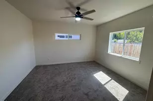 729 Dahl Pl, Medford, OR 97501 - Photo 9