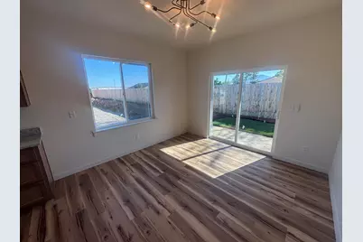 729 Dahl Place #5, Medford, OR 97501 - Photo 9