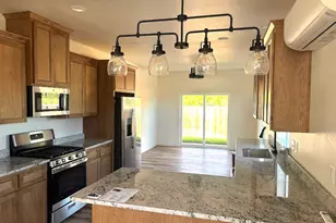 729 Dahl Pl, Medford, OR 97501 - Photo 3