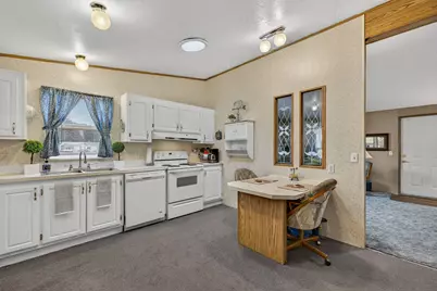 185 NW Harwood Street #SPC 21, Prineville, OR 97754 - Photo 5