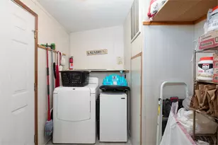 7955 Rogue River Hwy, Grants Pass, OR 97527 - Photo 11