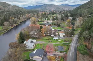 7955 Rogue River Hwy, Grants Pass, OR 97527 - Photo 31