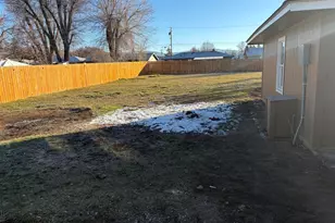 4225 Summers Ln, Klamath Falls, OR 97603 - Photo 7