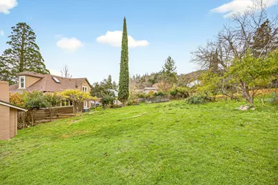 527 Chestnut Street, Ashland, OR 97520 - Photo 45