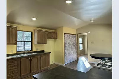 60083 Navajo Road, Bend, OR 97702 - Photo 9