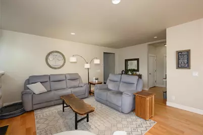 61701 Darla Place, Bend, OR 97702 - Photo 11