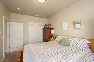 61701 Darla Pl, Bend, OR 97702 - Photo 19