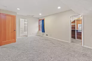 418 NE 11th St, Grants Pass, OR 97526 - Photo 15