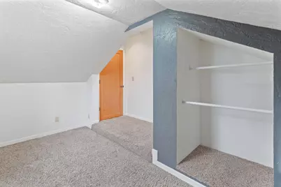 418 NE 11th Street, Grants Pass, OR 97526 - Photo 17
