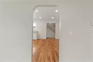 418 NE 11th St, Grants Pass, OR 97526 - Photo 3