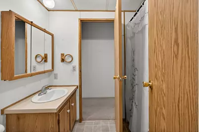 218 Hessar Street, Grants Pass, OR 97527 - Photo 15