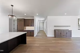 23114 Angler Ct, Bend, OR 97701 - Photo 17