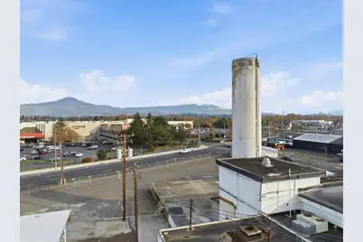 1300 Court Street, Medford, OR 97501 - Photo 57