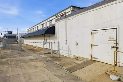 1300 Court Street, Medford, OR 97501 - Photo 15