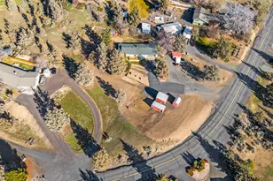 1642 NE Hilltop Ln, Madras, OR 97741 - Photo 17