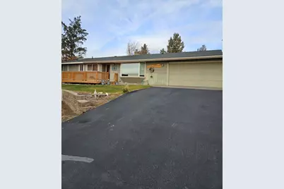 1642 NE Hilltop Lane, Madras, OR 97741 - Photo 1