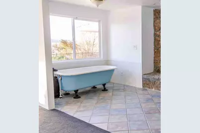 2046 Huron Street, Klamath Falls, OR 97601 - Photo 37