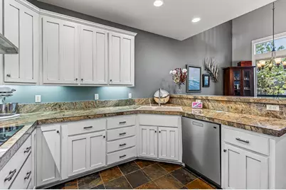2729 NW Havre Court, Bend, OR 97703 - Photo 9