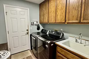 197 Jo Creek Pl, Merlin, OR 97532 - Photo 17