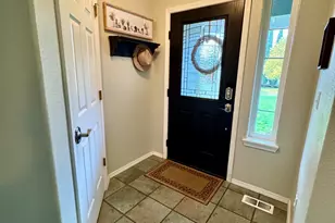 197 Jo Creek Pl, Merlin, OR 97532 - Photo 3