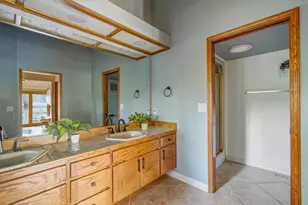 60701 Willow Creek Loop, Bend, OR 97702 - Photo 21