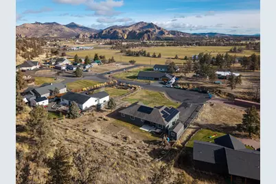 8445 19th Street, Terrebonne, OR 97760 - Photo 5