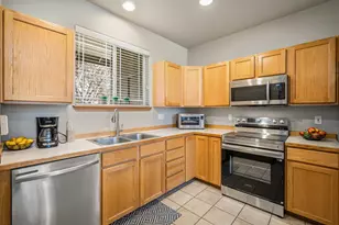 8540 Golden Pheasant Ct, Redmond, OR 97756 - Photo 9