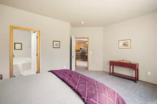 8540 Golden Pheasant Ct, Redmond, OR 97756 - Photo 13