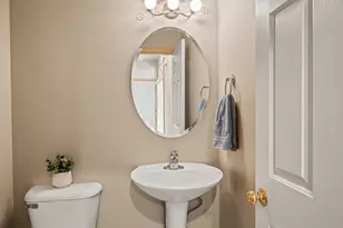 8540 Golden Pheasant Ct, Redmond, OR 97756 - Photo 17