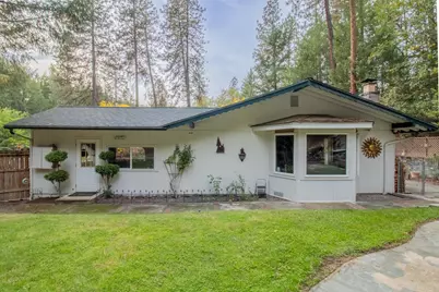 4184 E Evans Creek Road, Rogue River, OR 97537 - Photo 1
