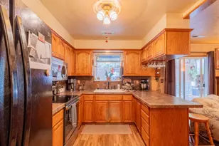 4184 E Evans Creek Rd, Rogue River, OR 97537 - Photo 5
