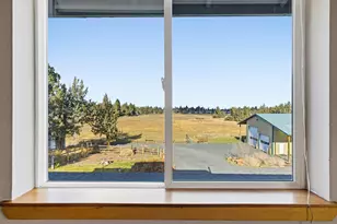 62262 Chickadee Ln, Bend, OR 97701 - Photo 39