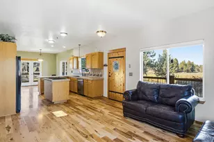 62262 Chickadee Ln, Bend, OR 97701 - Photo 11