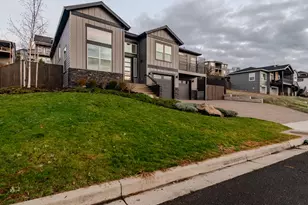 531 W La Strada Circle, Medford, OR 97504 - Photo 45